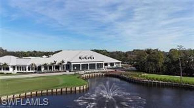 782 Eagle Creek DR # 202, Naples, FL 34113