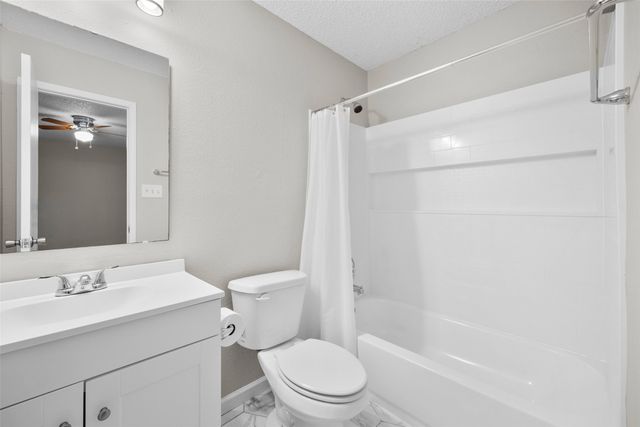 6219 Kelly Elliott Road, Arlington, TX 76001