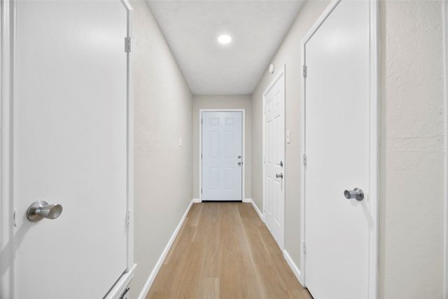 6219 Kelly Elliott Road, Arlington, TX 76001