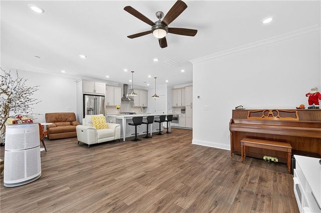 1602 Wellborn Walk, Suwanee, GA 30024