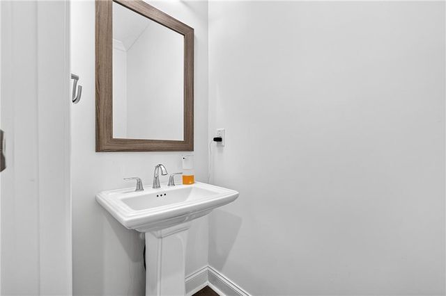1602 Wellborn Walk, Suwanee, GA 30024