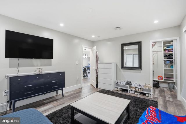 21 BORDER ROCK RD, Levittown, PA 19057