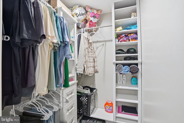 21 BORDER ROCK RD, Levittown, PA 19057