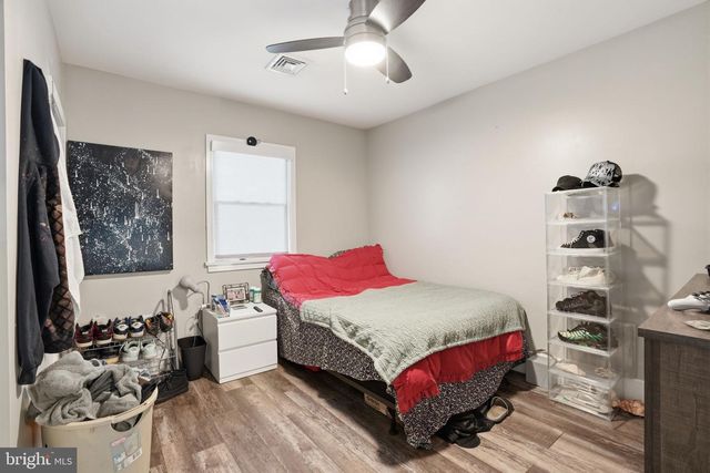 21 BORDER ROCK RD, Levittown, PA 19057