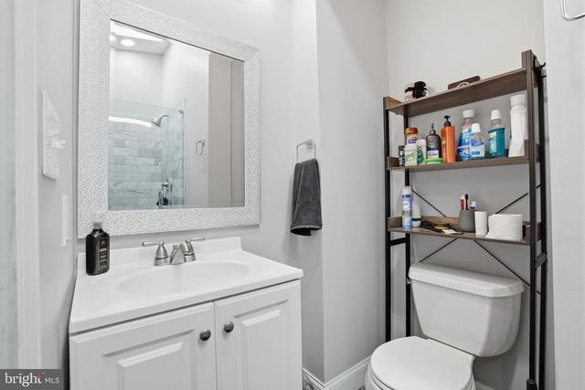 21 BORDER ROCK RD, Levittown, PA 19057