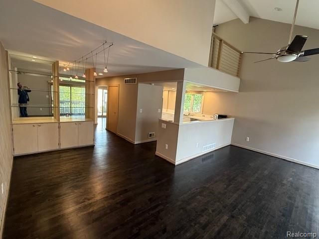 41350 N Woodward Avenue 8, Bloomfield Hills, MI 48304