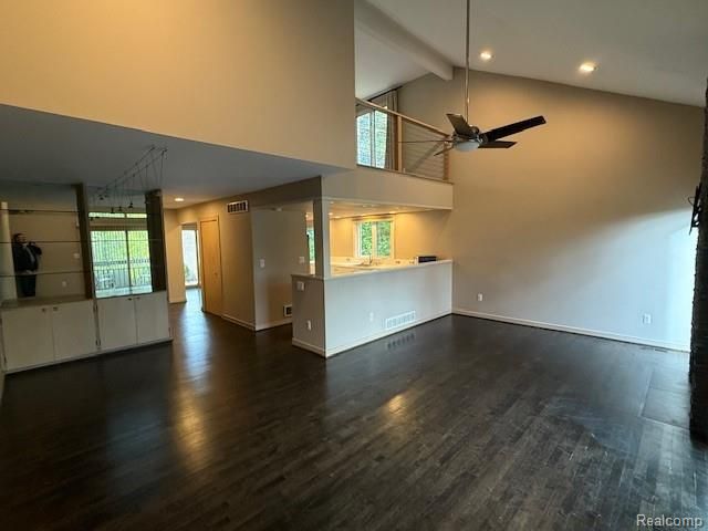 41350 N Woodward Avenue 8, Bloomfield Hills, MI 48304