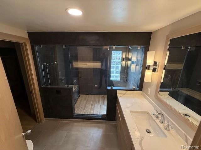 41350 N Woodward Avenue 8, Bloomfield Hills, MI 48304