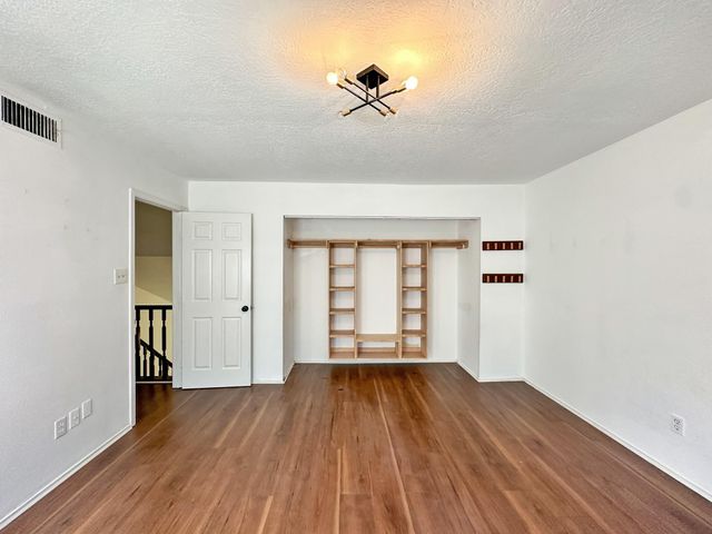 3230 Beaver Glen Drive, Houston, TX 77339