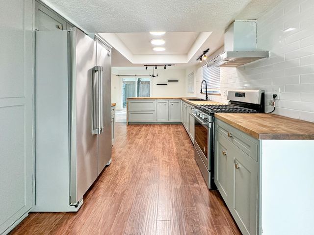 3230 Beaver Glen Drive, Houston, TX 77339