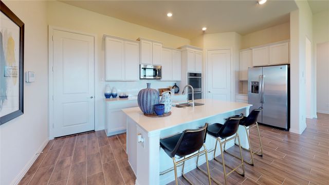 4796 Blackhawk Green Court, Arlington, TX 76005