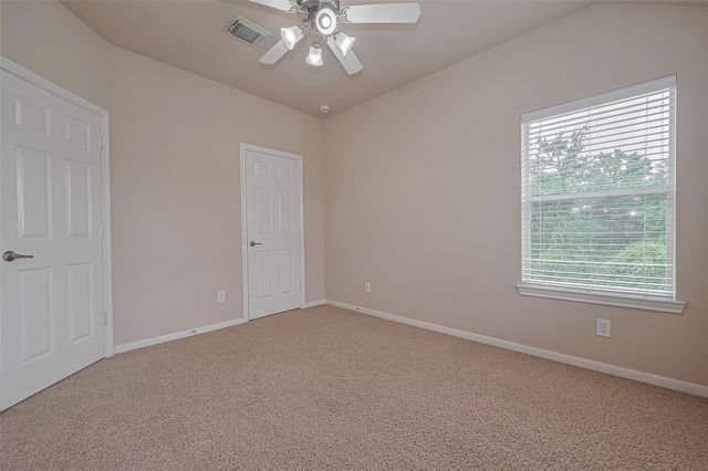 15 Wenoah Place, The Woodlands, TX 77389