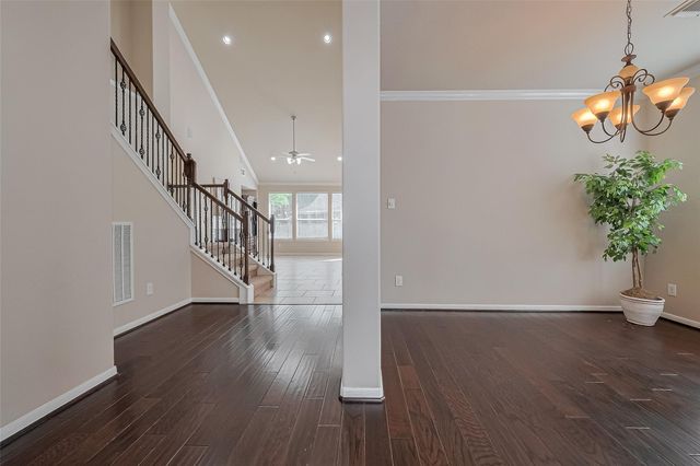 15 Wenoah Place, The Woodlands, TX 77389