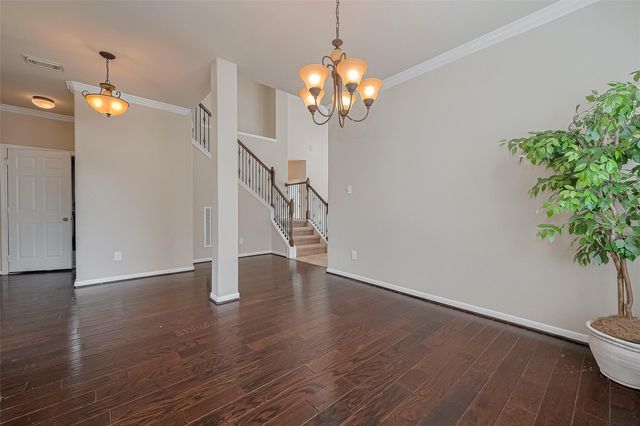 15 Wenoah Place, The Woodlands, TX 77389