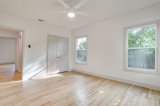 4331 Lovell Avenue, Fort Worth, TX 76107