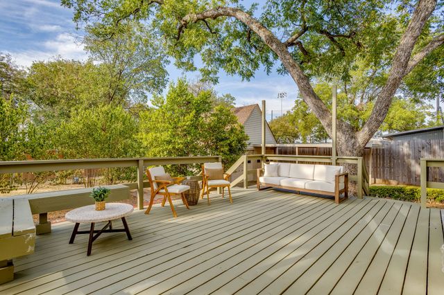 4331 Lovell Avenue, Fort Worth, TX 76107