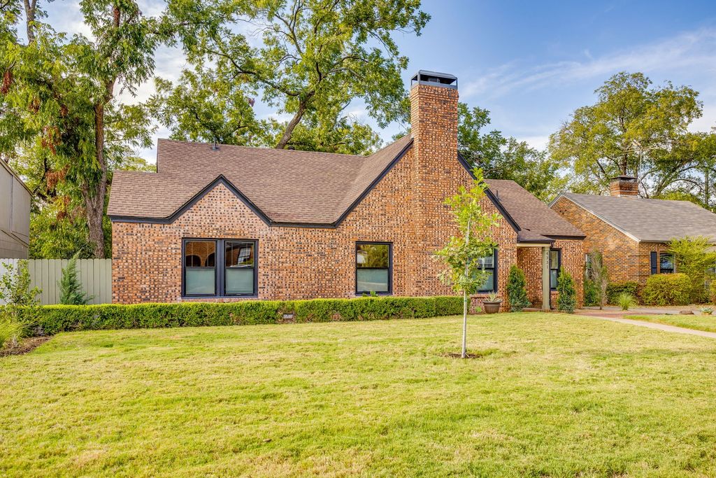 4331 Lovell Avenue, Fort Worth, TX 76107 — photo 2
