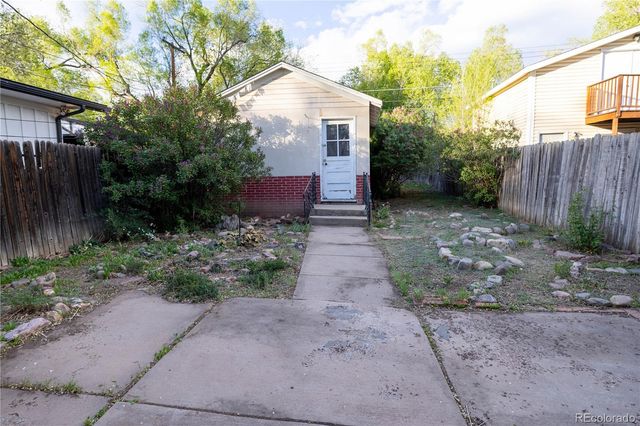 2904 W Platte Avenue, Colorado Springs, CO 80904