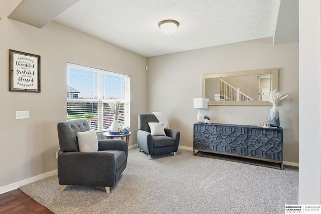 6241 N 157th Avenue Circle, Omaha, NE 68116