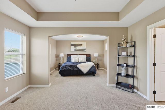 6241 N 157th Avenue Circle, Omaha, NE 68116