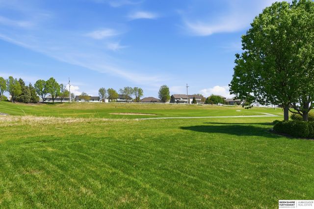 6241 N 157th Avenue Circle, Omaha, NE 68116