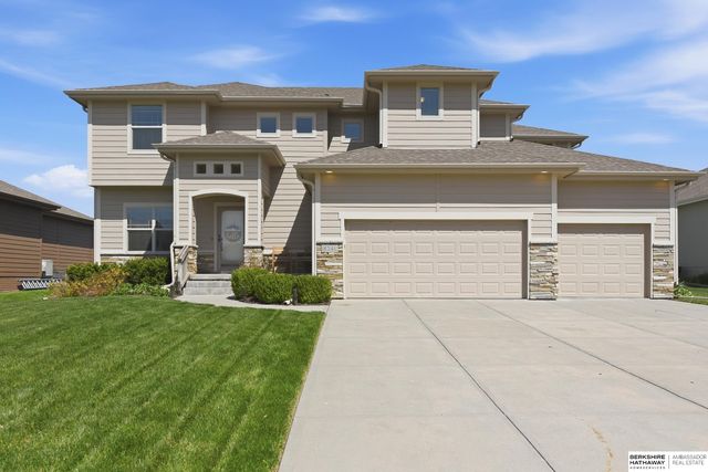 6241 N 157th Avenue Circle, Omaha, NE 68116