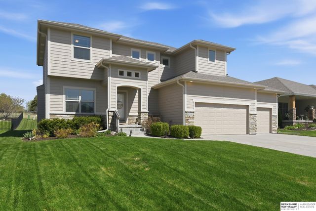6241 N 157th Avenue Circle, Omaha, NE 68116