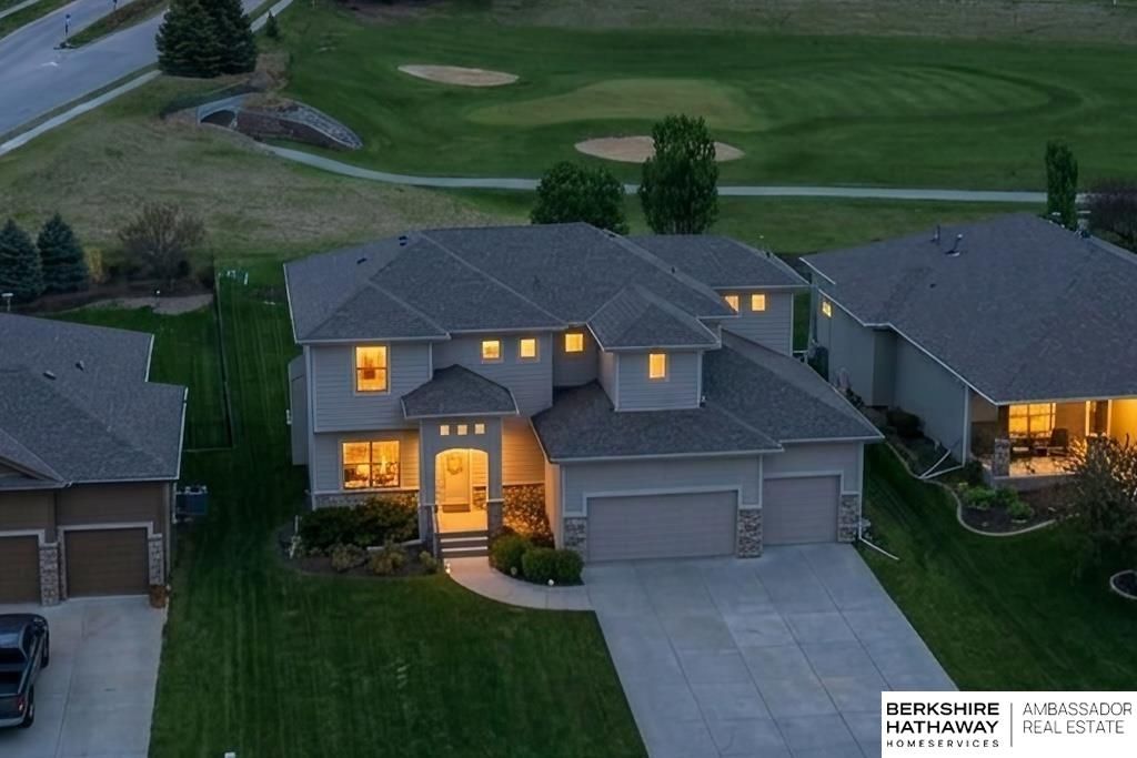6241 N 157th Avenue Circle, Omaha, NE 68116