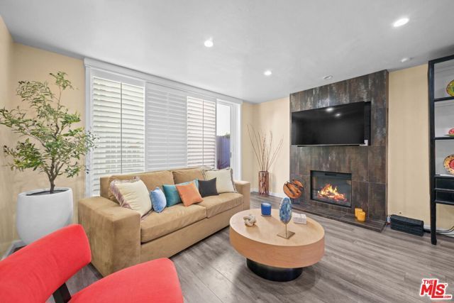 5951 Canterbury Drive 20, Culver City, CA 90230