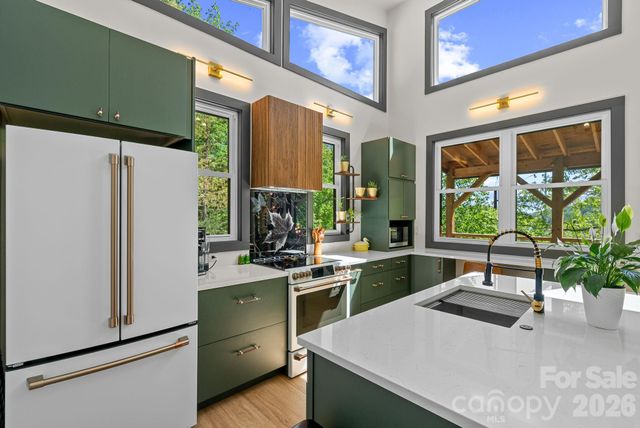 186 Sea Wish Way, Lake Lure, NC 28746
