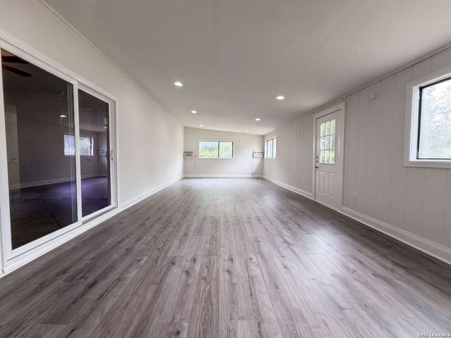 3650 VERSAILLES DR, San Antonio, TX 78219
