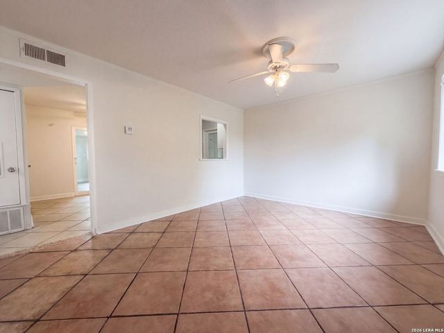3650 VERSAILLES DR, San Antonio, TX 78219