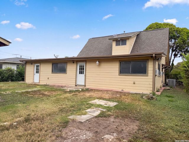 3650 VERSAILLES DR, San Antonio, TX 78219