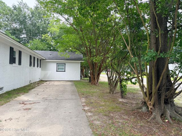 700 N Madison Avenue, Goldsboro, NC 27530