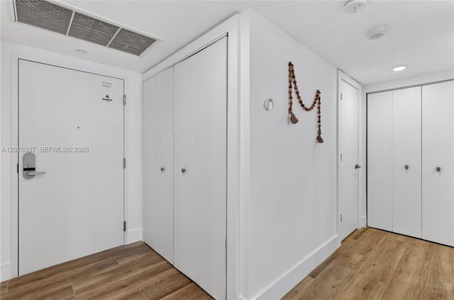 2301 Collins Avenue 415, Miami Beach, FL 33139