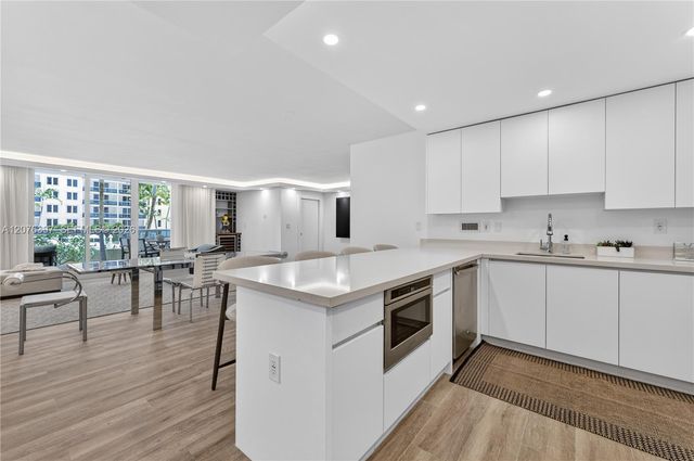 2301 Collins Avenue 415, Miami Beach, FL 33139