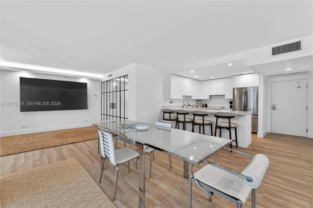2301 Collins Avenue 415, Miami Beach, FL 33139