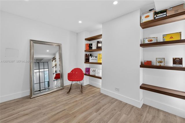 2301 Collins Avenue 415, Miami Beach, FL 33139