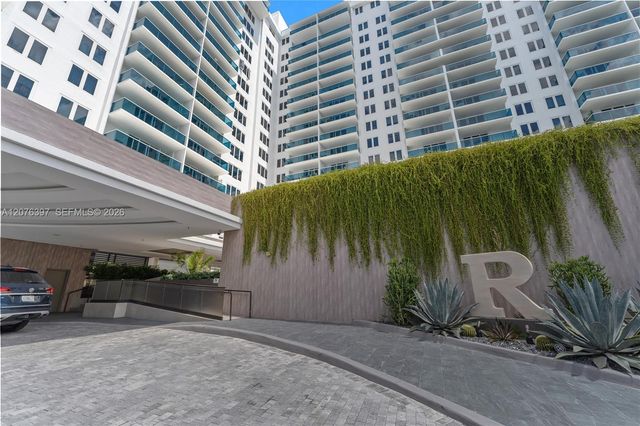 2301 Collins Avenue 415, Miami Beach, FL 33139