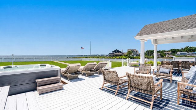 40 Laura Lee Drive, Center Moriches, NY 11934