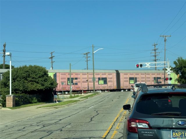 13200 Fenkell st Street, Detroit, MI 48227