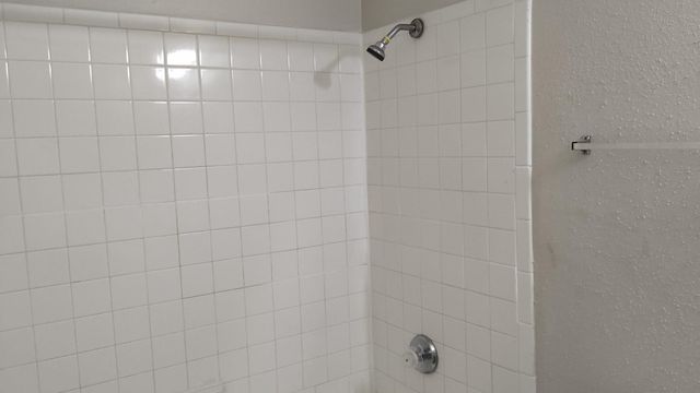 16303 Lyons School Rd 402, Spring, TX 77379