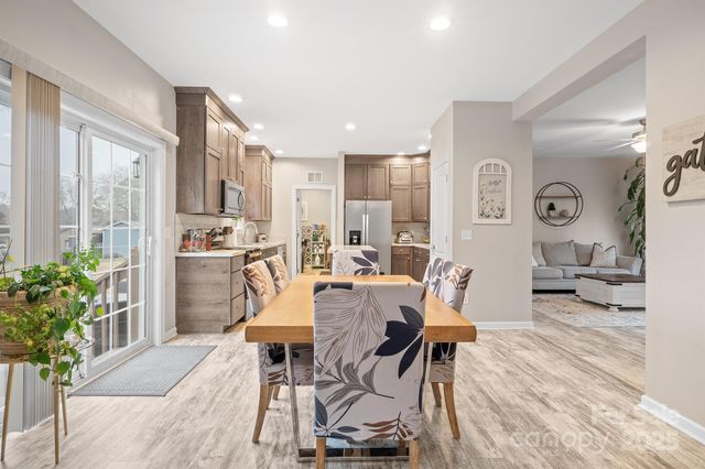 486 Stutts Road, Mooresville, NC 28117