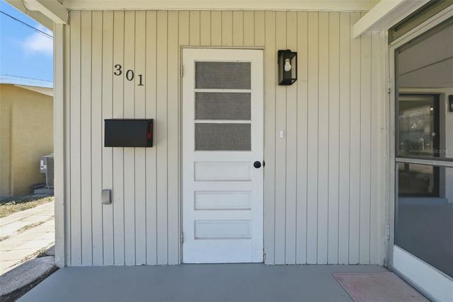 301 58TH STREET N, St Petersburg, FL 33710