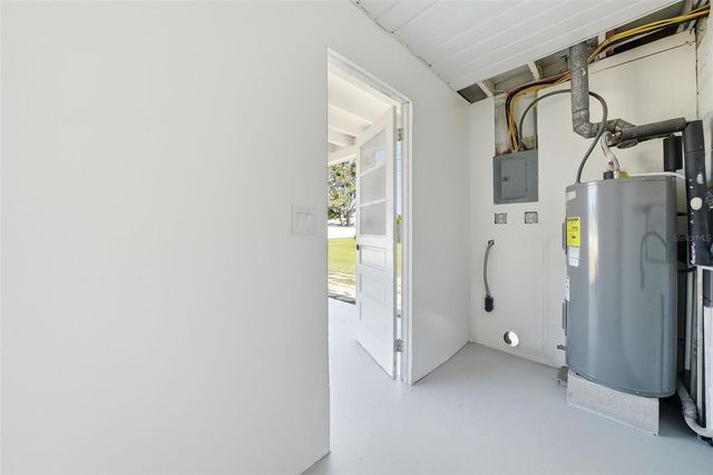 301 58TH STREET N, St Petersburg, FL 33710