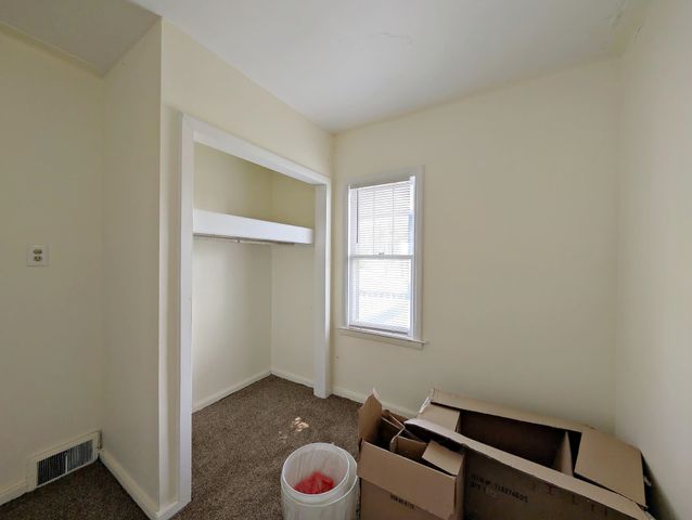 3702 Davison Road, Flint, MI 48506
