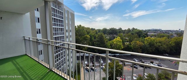 5100 Us Highway 42, APT 911, Louisville, KY 40241