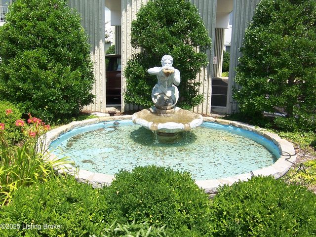 5100 Us Highway 42, APT 911, Louisville, KY 40241