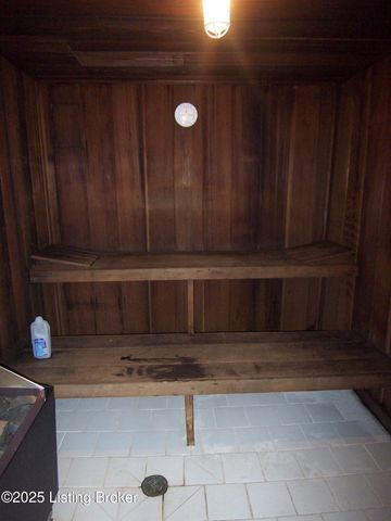 5100 Us Highway 42, APT 911, Louisville, KY 40241