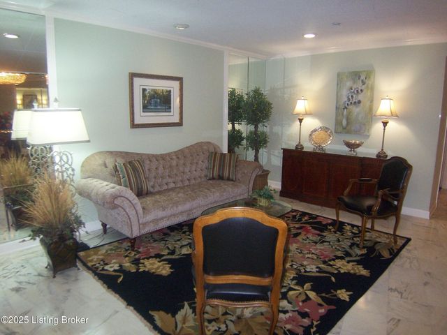 5100 Us Highway 42, APT 911, Louisville, KY 40241